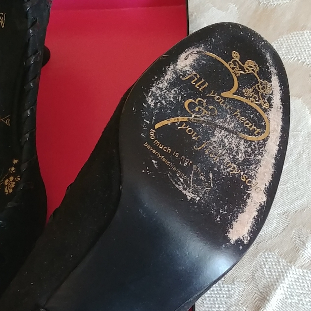 Beverley Feldman Shoes - Picture 3 of 4